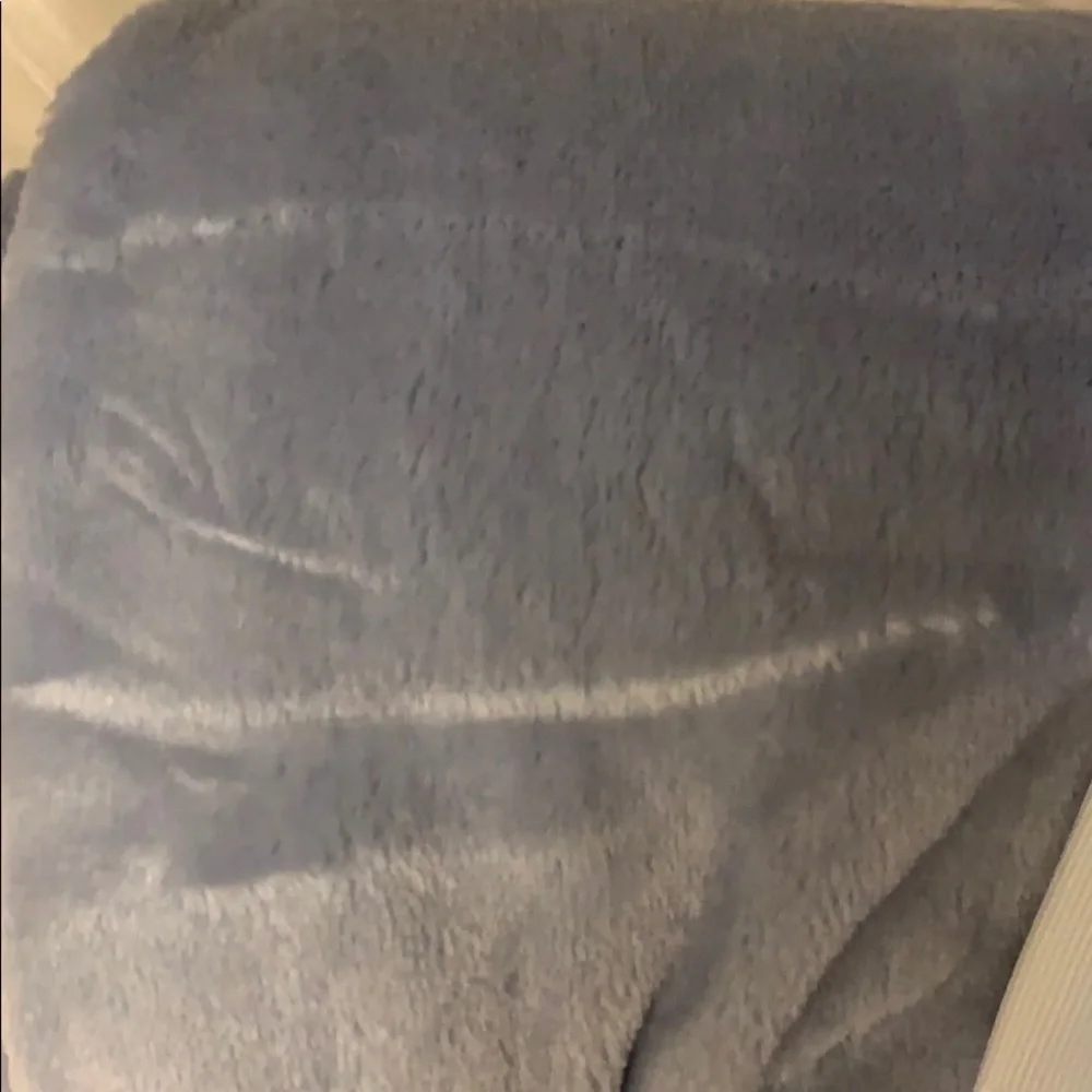 UGG beautiful throw